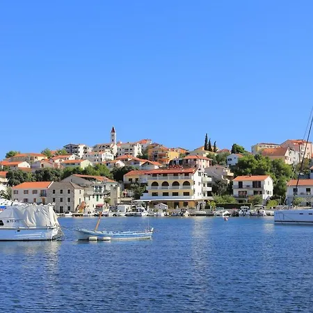 Apartment By The Sea Seget Vranjica, Trogir - 10328 Seget Vranjica