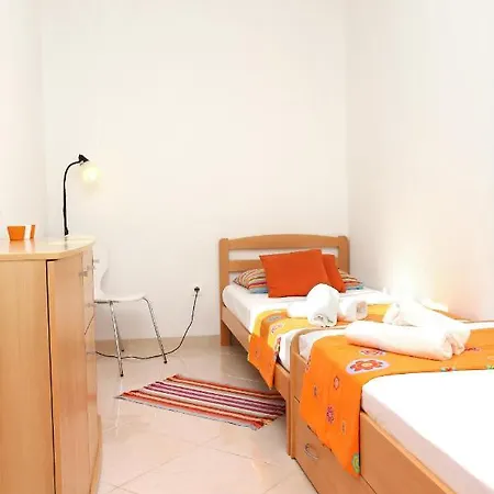 Apartment By The Sea Seget Vranjica, Trogir - 10328 *