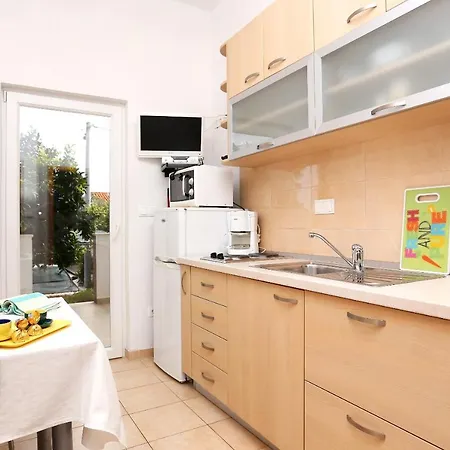 Apartment By The Sea Seget Vranjica, Trogir - 10328 *